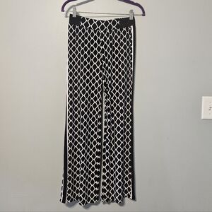 CLEARANCE! INC International Concepts Monochrome Geometric Pants